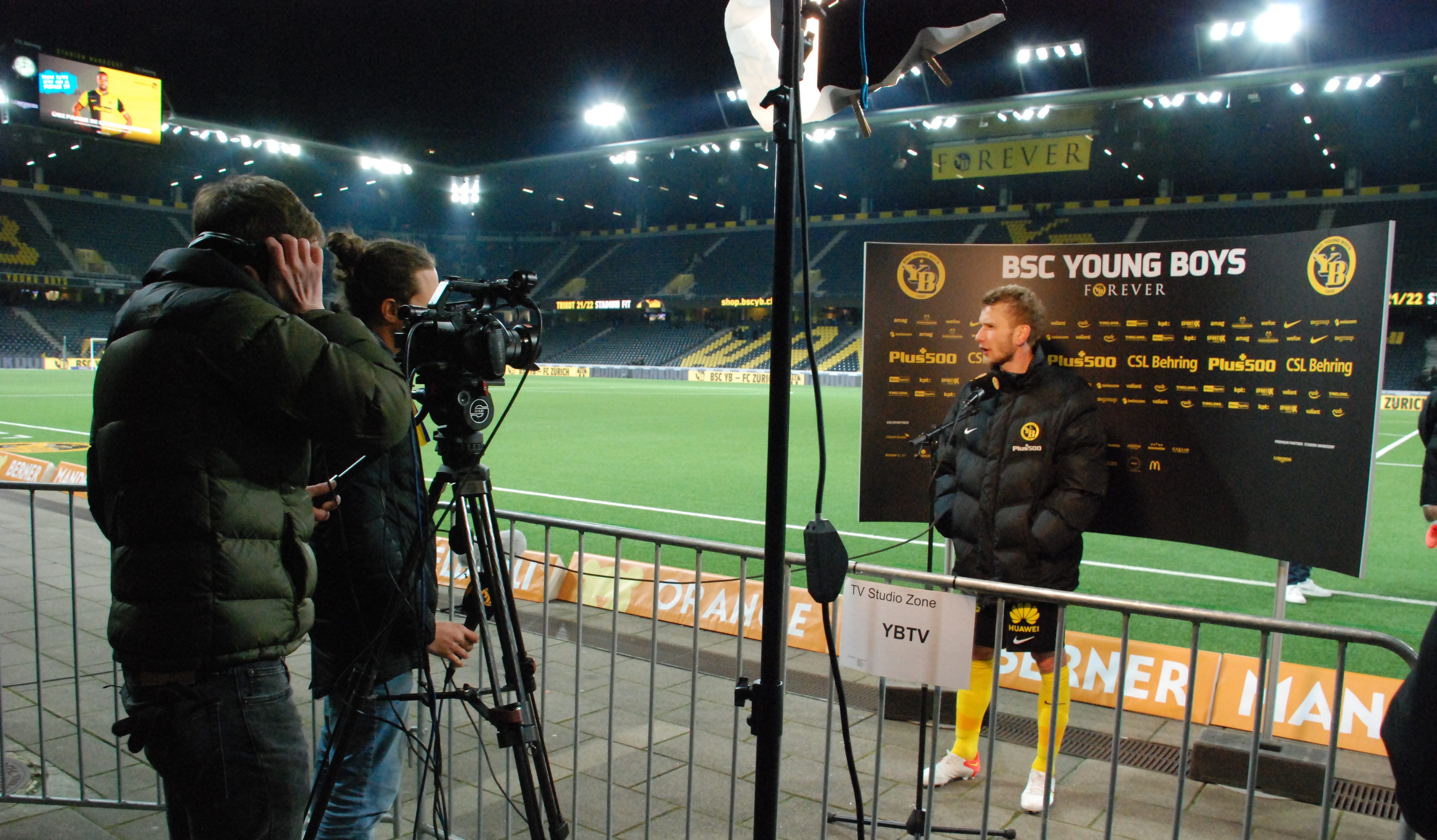 Fabian Lustenberger vor dem Interview Set-up für das InhouseTV-Interview nach dem Match. 